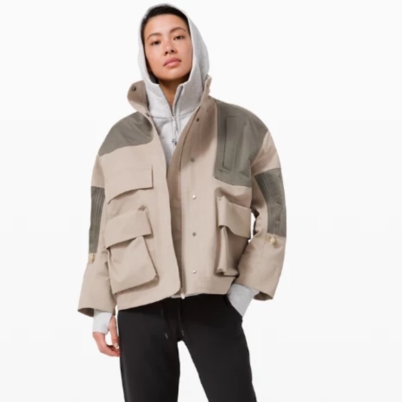 Lululemon Gathering Storm Short Jacket 6 - Picture 1 of 16